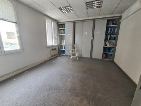 Vente 7 bureaux à Agen (47000) en France