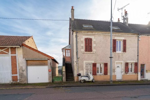 Vente Immeuble, 93 m2 à Imphy (58160)