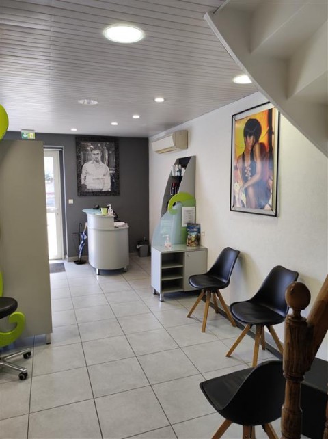 Vente Salon de coiffure, 121 m2 près de Pontchâteau (44160) en France