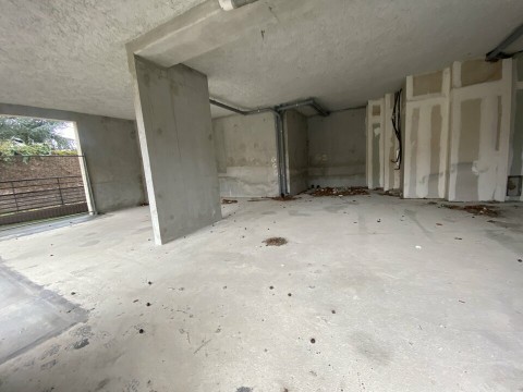 Vente Local commercial avec extraction , 97 m2 à Saintry-sur-Seine (91250) en France