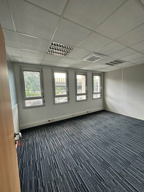 Vente Bureaux / Locaux professionnels, 310 m2 à Clichy (92110) en France