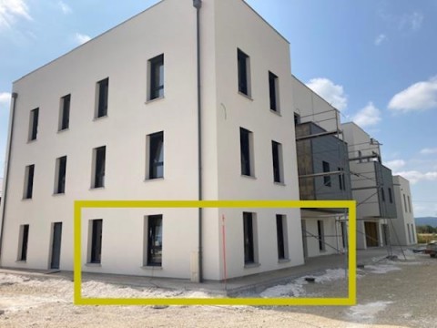 Vente Local commercial , 104 m2 à Houtaud (25300)