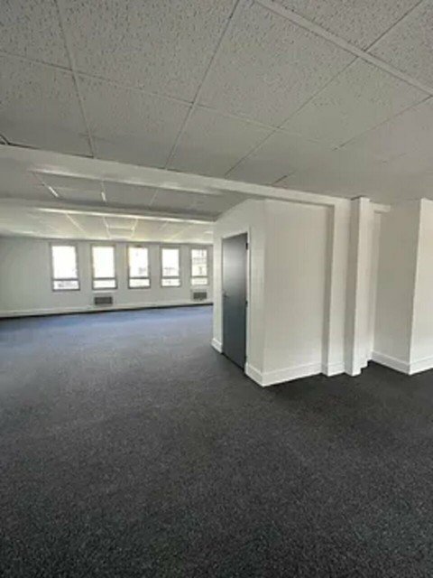 Vente Bureaux / Locaux professionnels, 209 m2 à Clichy (92110) en France