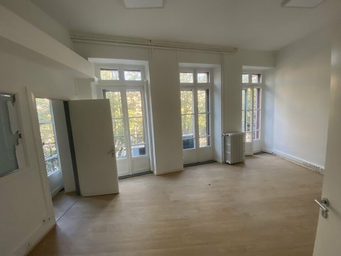 Vente Bureaux / Locaux professionnels, 182 m2 à Toulouse (31000) en France