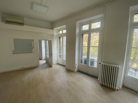 Vente Bureaux / Locaux professionnels, 182 m2 à Toulouse (31000) en France