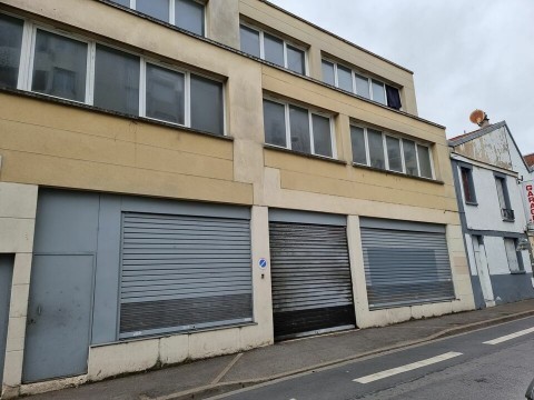 Vente Local d'activité / Entrepôt, 4326 m2 à Bagnolet (93170)