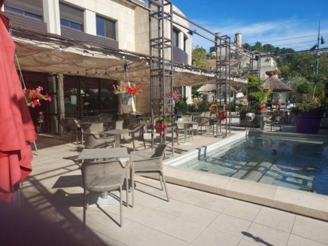 Vente Bar, Restaurant 60 couverts avec terrasse à Saint-Rémy-de-Provence (13210)