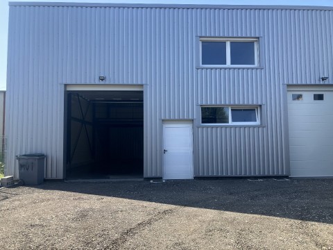 Vente Local d'activité / Entrepôt, 232 m2 à Saint-Laurent-d'Agny (69440) en France