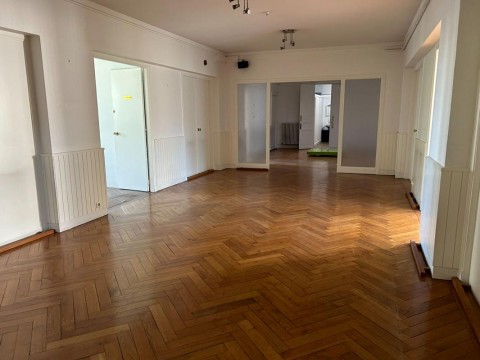 Vente Immeuble, 305 m2 à Clermont-Ferrand (63000) en France