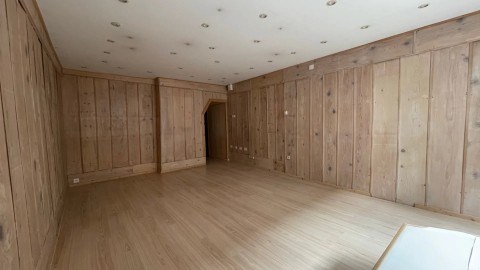 Vente Local commercial , 40 m2 à Lons le Saunier (39000)