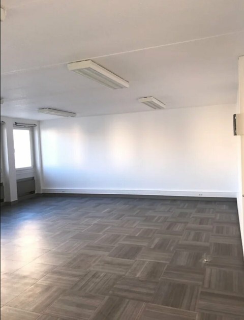 Vente Bureaux / Locaux professionnels, 51 m2 à Créteil (94000) en France