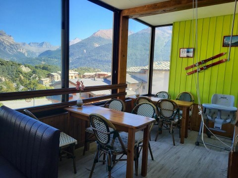 Vente Boulangerie, Pâtisserie, Salon de thé 40 places avec terrasse à Aussois (73500) en France