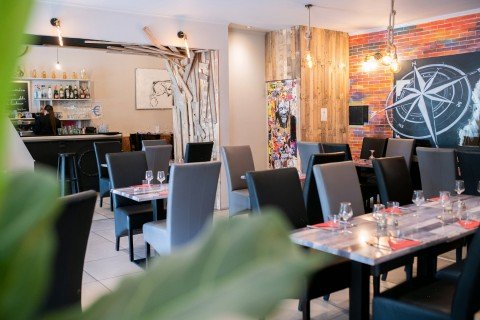 Vente Bar, Brasserie, Restaurant 46 couverts avec terrasse dans une ville animée, à Beaucaire (30300)