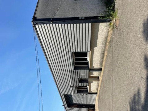 Vente Local commercial de 205 m2, à Sorgues (84700) en France