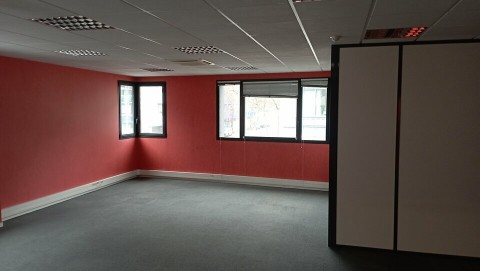 Vente Bureaux / Locaux professionnels, 186 m2 à Reims (51100) en France