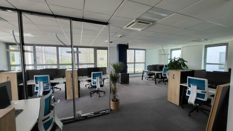 Vente Bureau de 61 m2 en centre ville, à Saint-Nazaire (44600) en France