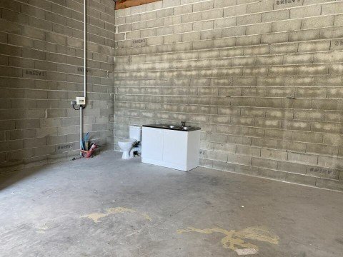 Vente Local d'activité / Entrepôt, 65 m2 à Saint-Vincent-de-Tyrosse (40230) en France