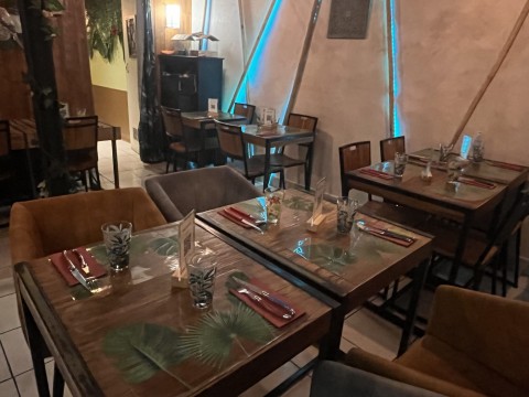 Vente Restaurant 36 couverts avec terrasse dans une rue dynamique, à Paris (75009) en France