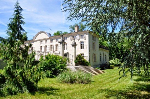 Vente Château, Gîte, 936 m2 à Nérac (47600) en France