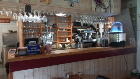 Vente Bar, Restaurant avec terrasse dans une zone touristique, à Saint-Lary-Soulan (65170) en France