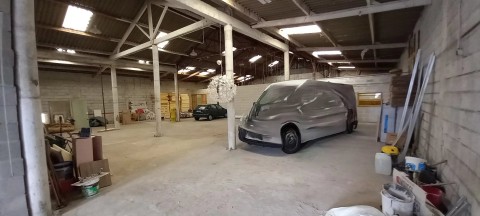 Vente Immeuble, Local d'activité / Entrepôt, 450 m2 dans une zone dynamique, à Blois (41000)