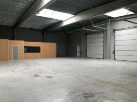 Vente Bureaux / Locaux professionnels, 380 m2 à Lumbres (62380) en France