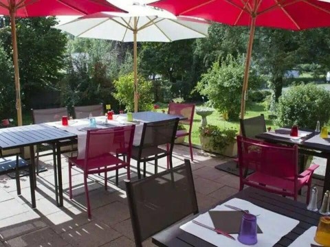 Vente Hôtel restaurant 3* de 18 chambres dans une zone touristique, en Moselle (57) en France