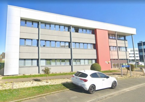 Vente Bureau de 23 m2 dans une zone fréquentée, à Plérin (22190) en France