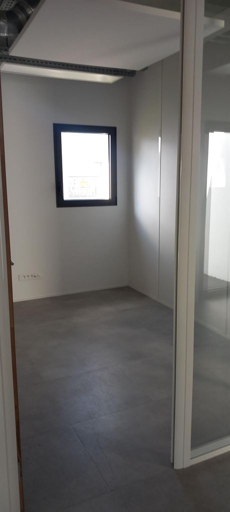 Vente Bureaux / Locaux professionnels, 130 m2 à Basse-Goulaine (44115)