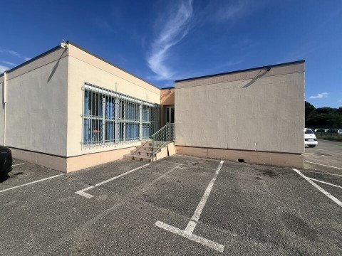 Vente Local professionnel - bureaux de 55 m2, à Vedène (84270)