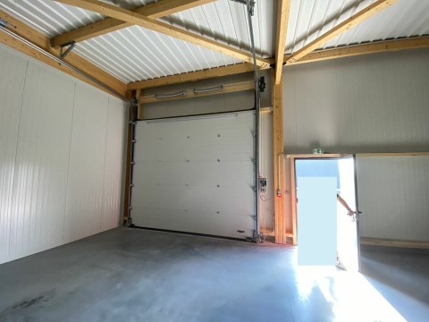 Vente Local d'activités neuf 160 m2, à Saint-Jean-de-la-Neuville (76210) en France