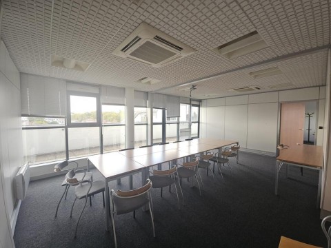 Vente Bureaux / Locaux professionnels, 200 m2 dans l' Indre et Loire (37)