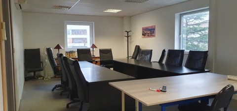 Vente Bureaux / Locaux professionnels, 1300 pi2 en Haute Garonne (31) en France