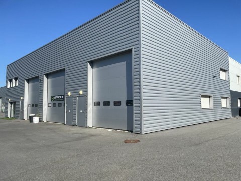 Vente Local d'activité de 152 m2 dans une zone artisanale et commerciale, à Pornichet (44380) en France