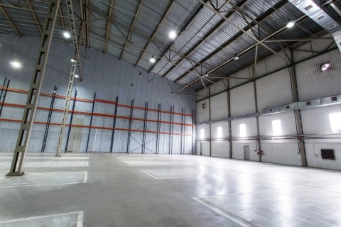 Vente Local d'activité / Entrepôt, 2600 m2 à Arles (13200) en France