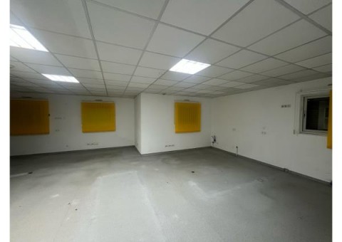 Vente Bureaux / Locaux professionnels, 340 m2 à Manduel (30129) en France