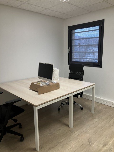 Vente Bureaux / Locaux professionnels, 12 m2 à Vénissieux (69200)