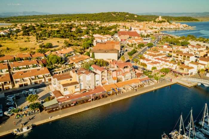 Vente Hôtel mixte de 36 chambres climatisées et WI-FI, à Gruissan proche de Narbonne (11100)