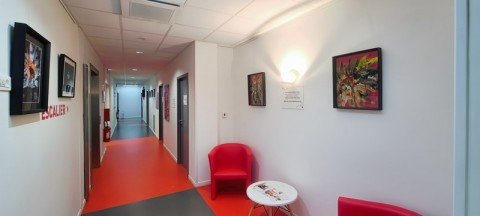 Vente Bureaux / Locaux professionnels, 48 m2 à Charnay-lès-Mâcon (71850) en France