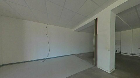 Vente Local commercial de 165 m2, à Caissargues (30132) en France