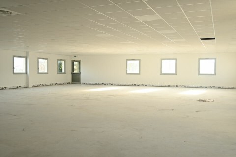 Vente Bureaux / Locaux professionnels, 471 m2 à Saint-Priest (69800) en France