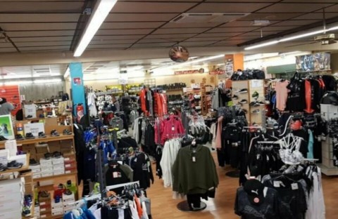 Vente Local commercial , 16470 pi2 à Ruy-Montceau (38300) en France