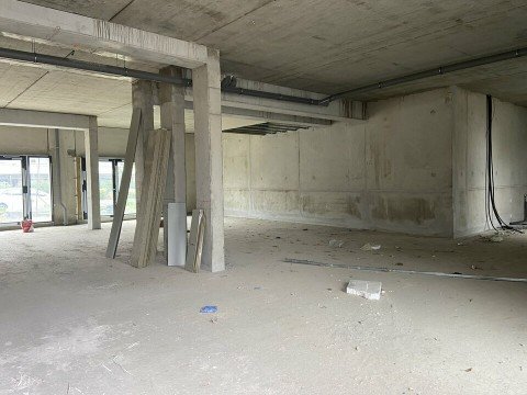 Vente Local commercial de 180 m2 sur un axe passant, à Aucamville (31140)