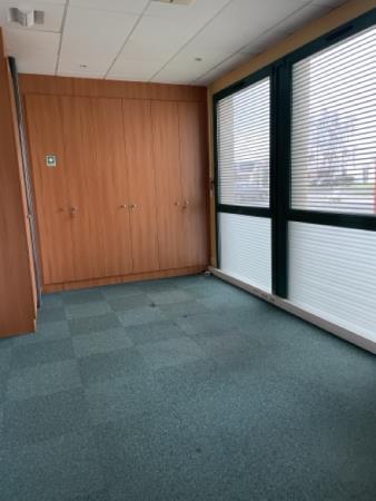 Vente Bureaux / Locaux professionnels, 216 m2 à Poitiers (86000) en France