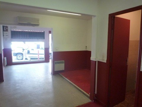 Vente Local commercial , 30 m2 à Manosque (04100) en France