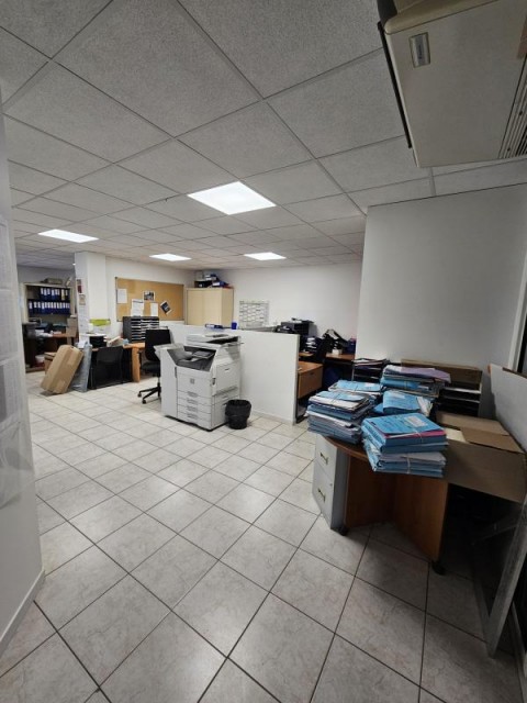 Vente Bureaux / Locaux professionnels, 125 m2 en Charente Maritime (17) en France