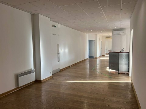 Vente Bureaux / Locaux professionnels, 205 m2 à Lunel (34400)