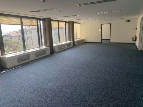 Vente Bureaux de 360 m2 à Lausanne en Suisse