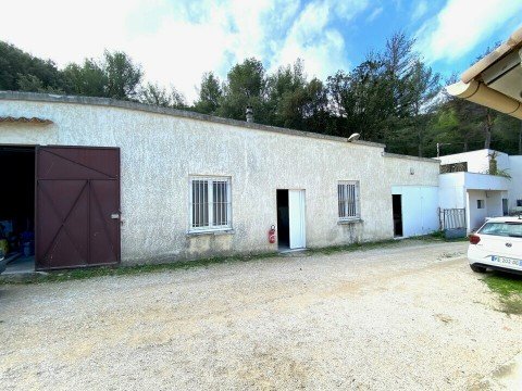 Vente Local d'activité / Entrepôt, 147 m2 à Aubagne (13400)