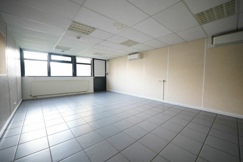 Vente Bureaux / Locaux professionnels, 270 m2 à Villeurbanne (69100) en France